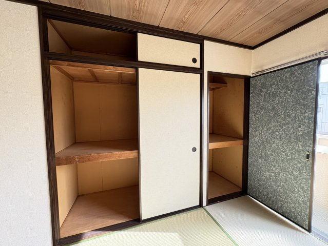 ドルフ石井Ａ棟の和室