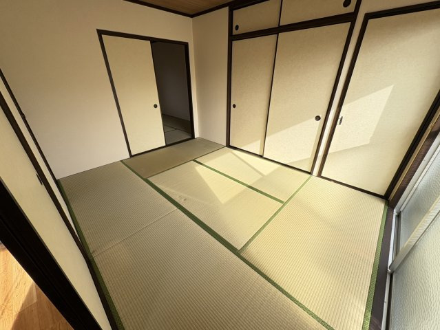 ドルフ石井Ａ棟の和室