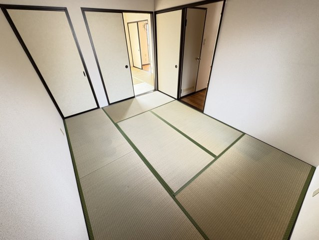 ドルフ石井Ａ棟の和室