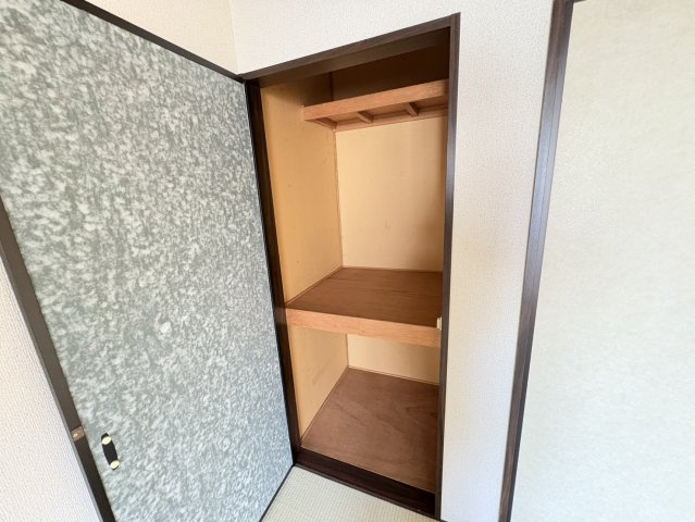 ドルフ石井Ａ棟の収納
