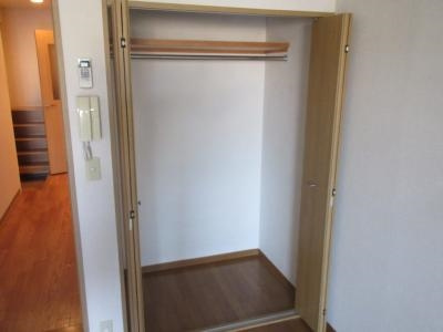 コージーハイツ大宮の収納|クローゼット