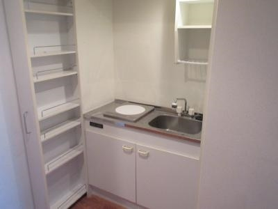 コージーハイツ大宮のキッチン|キッチン収納有