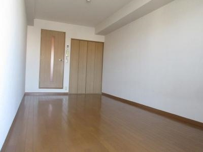 コージーハイツ大宮の内装|洋室