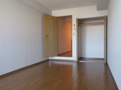 コージーハイツ大宮の子供部屋|洋室