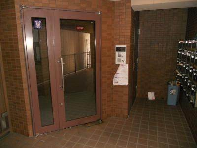 コージーハイツ大宮のセキュリティ|オートロック