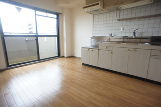 【居間・リビング】 | ノーブルハイツなみはや