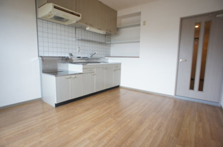 【居間・リビング】 | ノーブルハイツなみはや