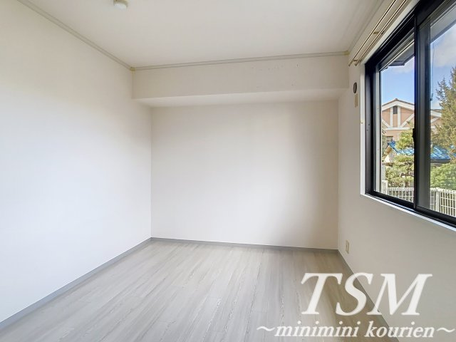 グリーンバレーＡ棟の洋室