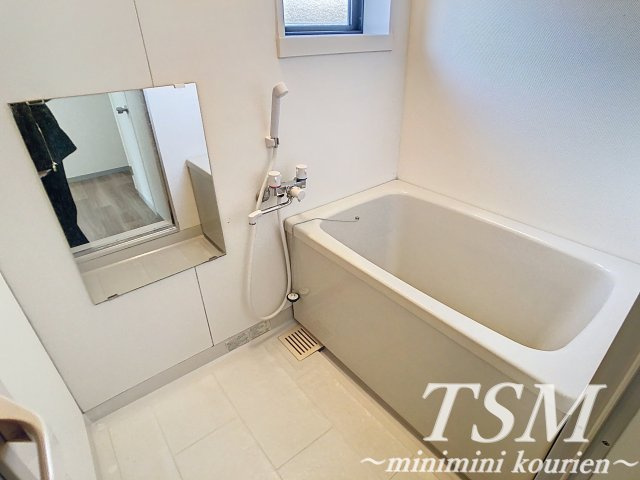 グリーンバレーＡ棟の浴室