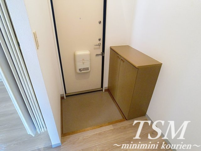 グリーンバレーＡ棟の玄関