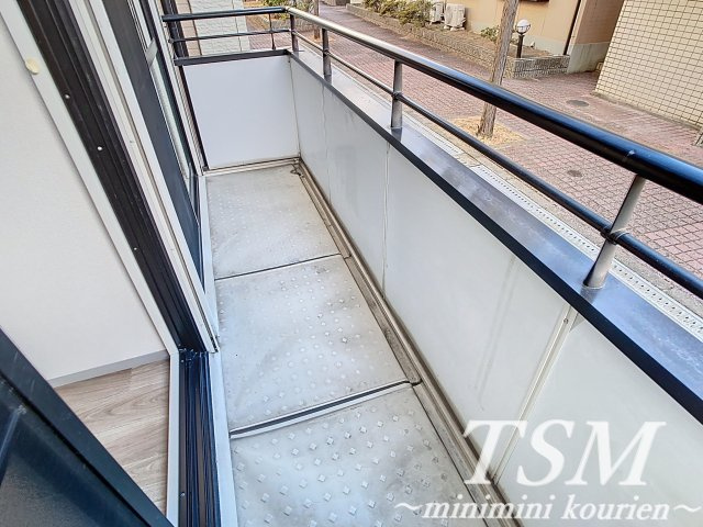 グリーンバレーＡ棟のバルコニー