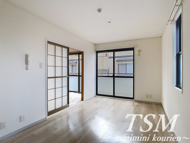 グリーンバレーＡ棟の居間・リビング