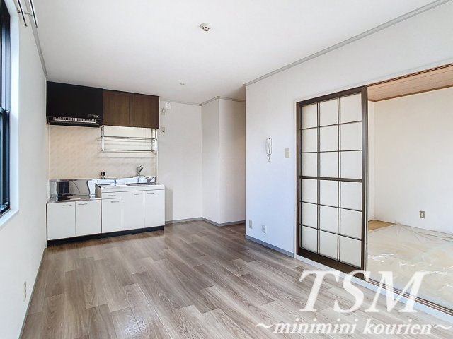 グリーンバレーＡ棟の居間・リビング