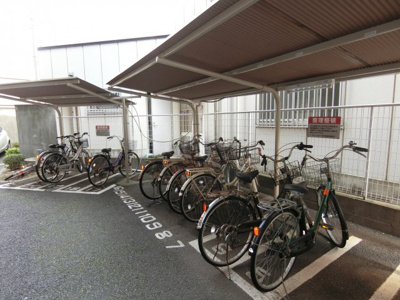【その他共用部分】 | ディナ・スカーラお花茶屋 | 自転車置場