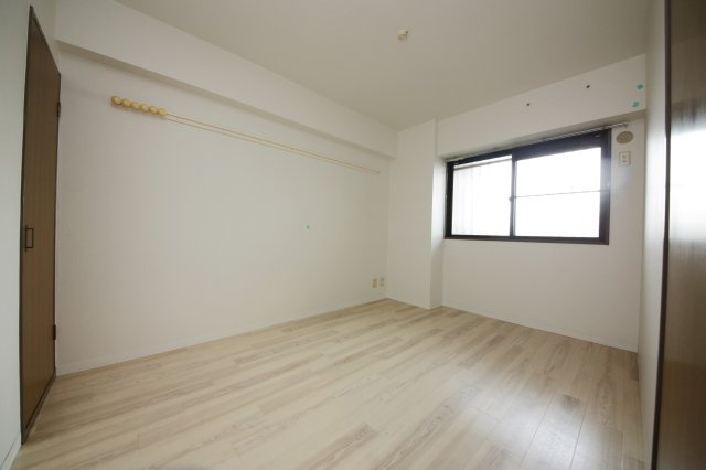 SOLE加木屋の洋室
