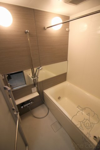 レジデンス富貴屋の浴室