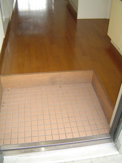 サンライズ都北の玄関