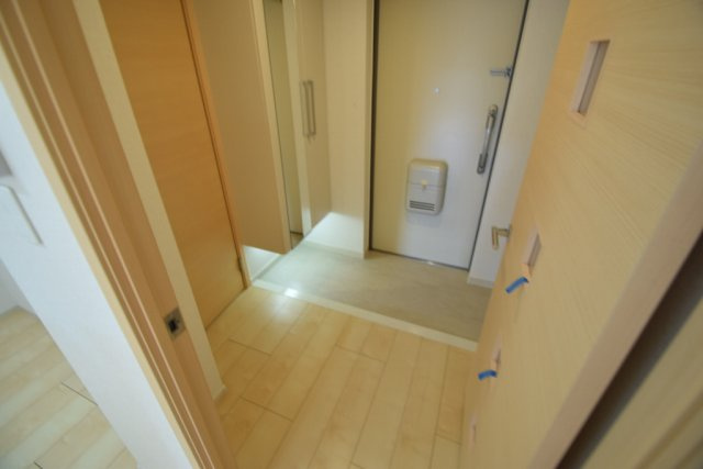 サンライズコードの玄関|下駄箱付き