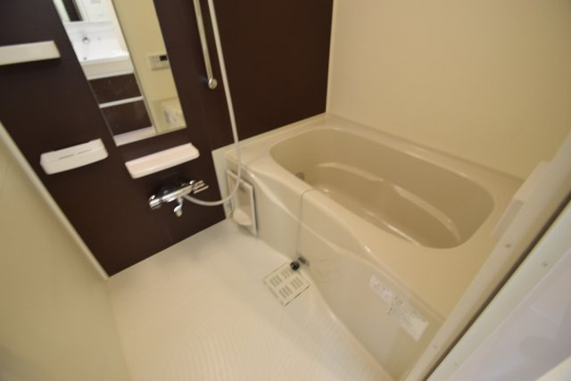 サンライズコードの浴室|追い焚き機能付き