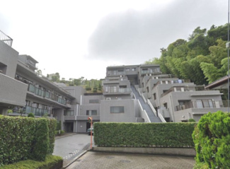 【外観】 | 7階部分・三面採光につき採光・風通し良好です。
独立性の高い洋室は子供部屋、書斎など多目的利用が可能。