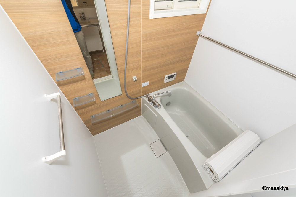 ベル・ラフィーネの浴室|お風呂　追い焚き・浴室乾燥機付きです。