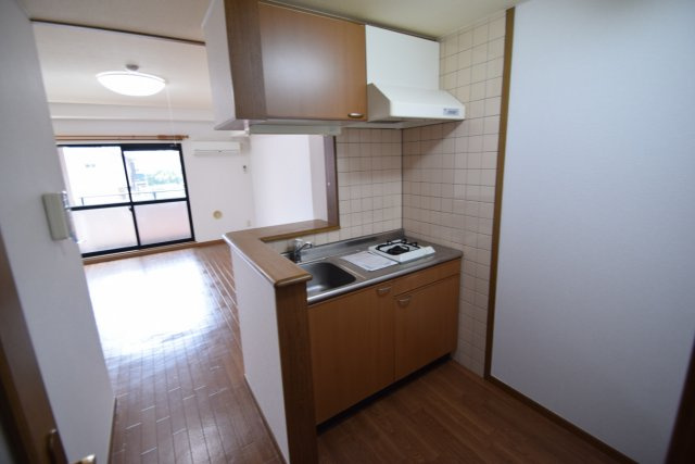 アンソレイエのキッチン|人気のカウンターキッチンです