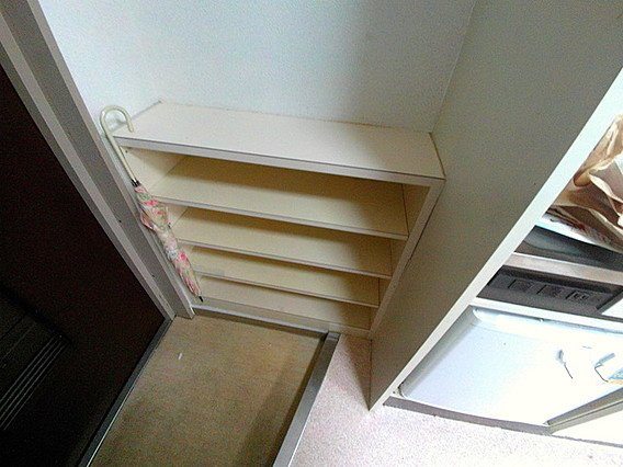 レ・ミニョンの玄関