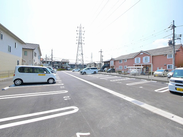メゾン　ダンデリオンの駐車場|駐車場があります