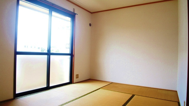 サニーヒル御井【キャッシュバック対象物件】の和室|和室があると落ち着いた雰囲気になりますね