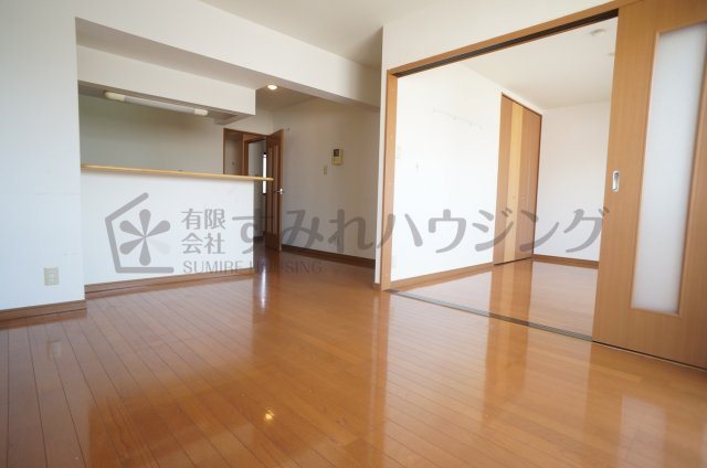 アネックス大野の居間・リビング|参考、同建物・反転間取りの号室