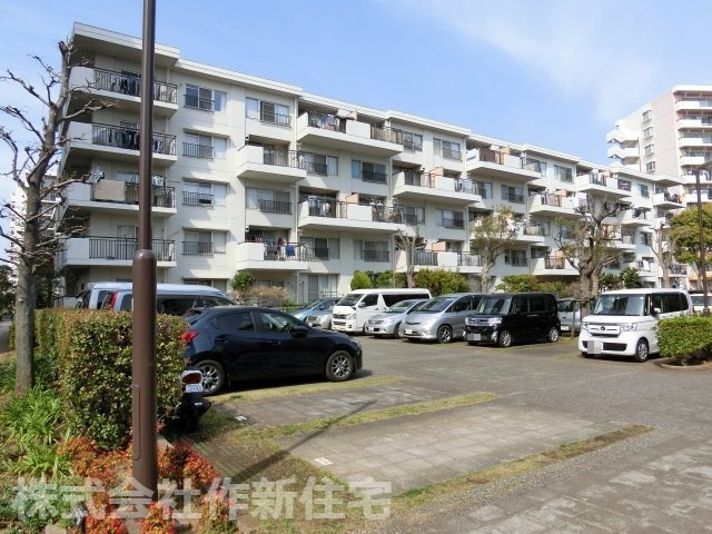 谷津パークタウン　一番街　２１号棟の外観