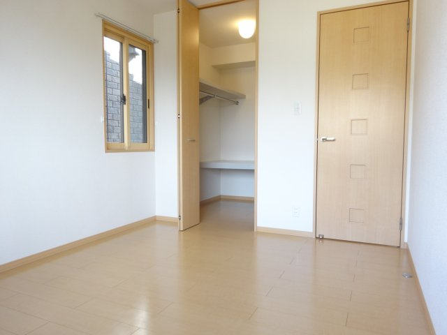 リビングタウン狭山池公園の洋室