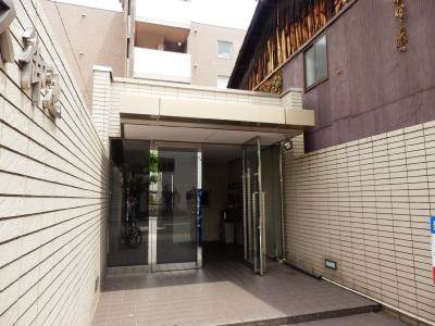 サンハウス御池のエントランス