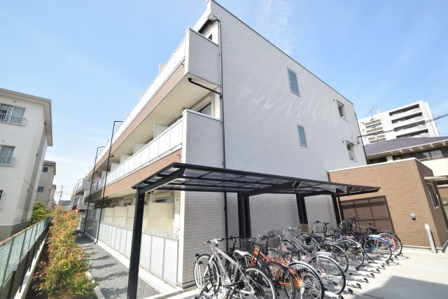 リブリ・ニソル