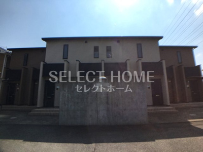 【エントランス】 | ドエル・ガラージュ | 建物の内部です