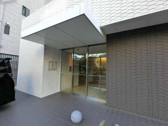 【エントランス】
