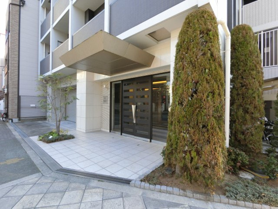 【エントランス】