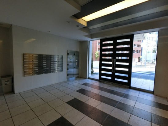 【エントランス】