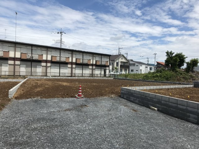 鴻巣市箕田の売地の外観|協定道路から撮影