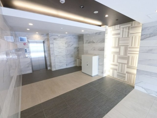 【エントランス】