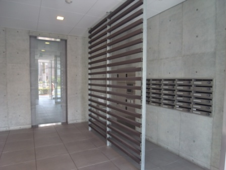 【エントランス】