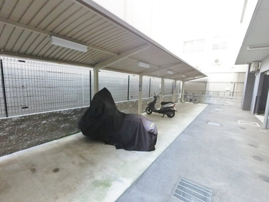 【エントランス】