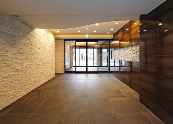 【エントランス】