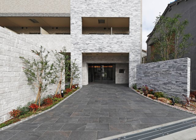 【エントランス】