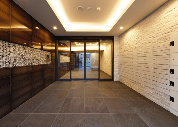 【エントランス】