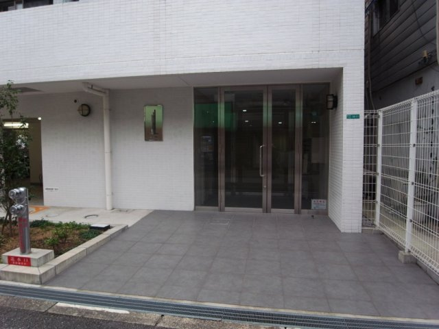 【エントランス】