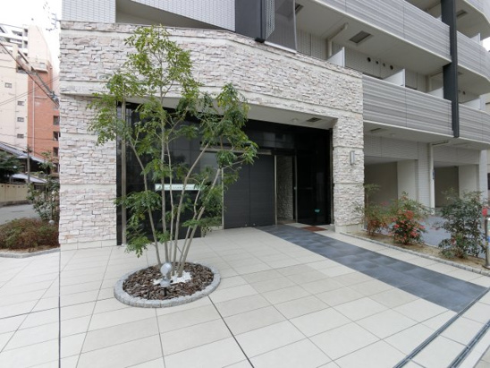 【エントランス】