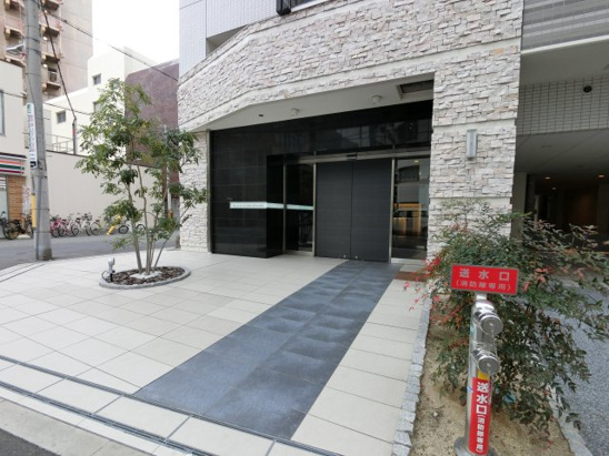 【エントランス】