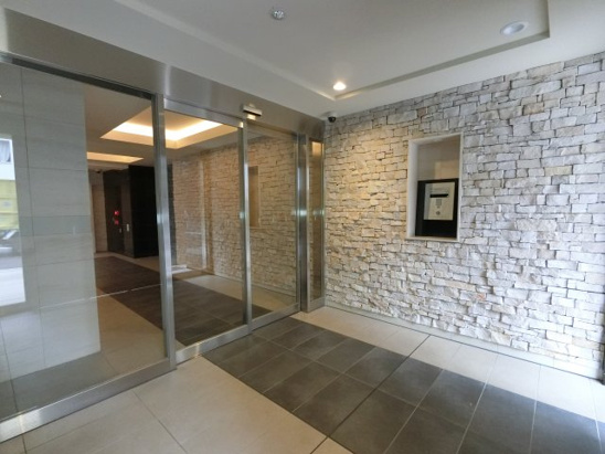 【エントランス】