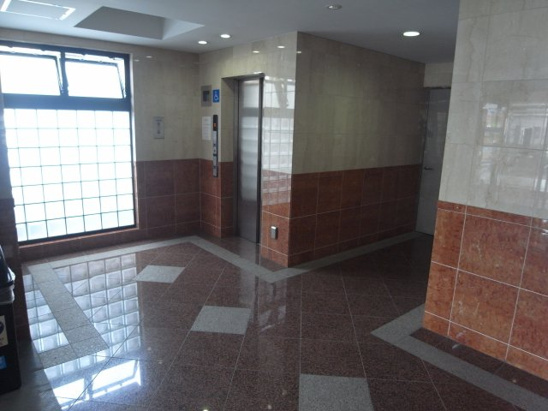 【エントランス】